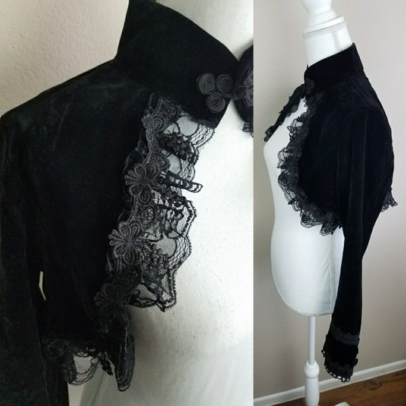 Gorgeous Black Velvet Shrug Mini Jacket Victorian - Picture 5 of 6